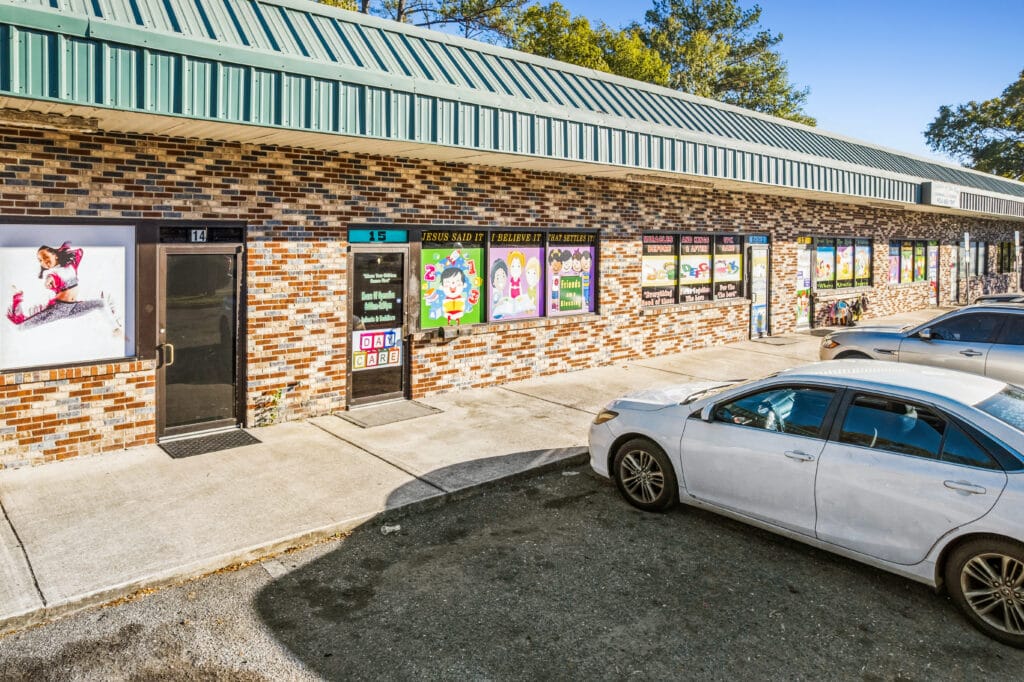 Exterior view of 2851 Edgewood Ave N, showcasing the building's architecture and surrounding landscape.