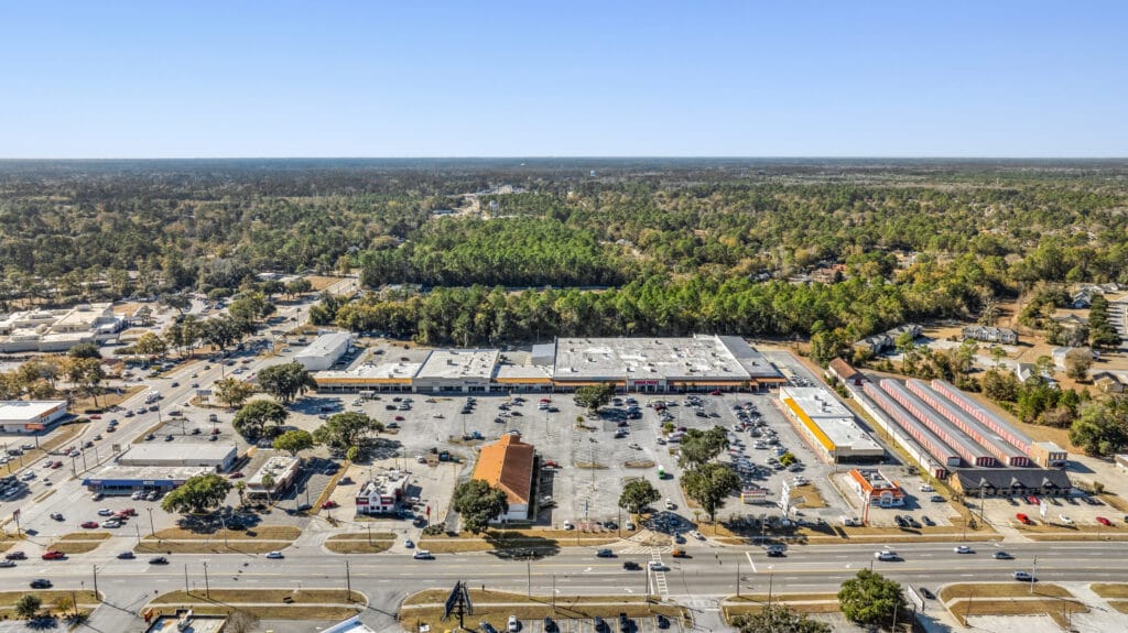 Exterior view of a commercial building at 229 W General Screven Way, Hinesville, GA, showcasing its architecture and surround